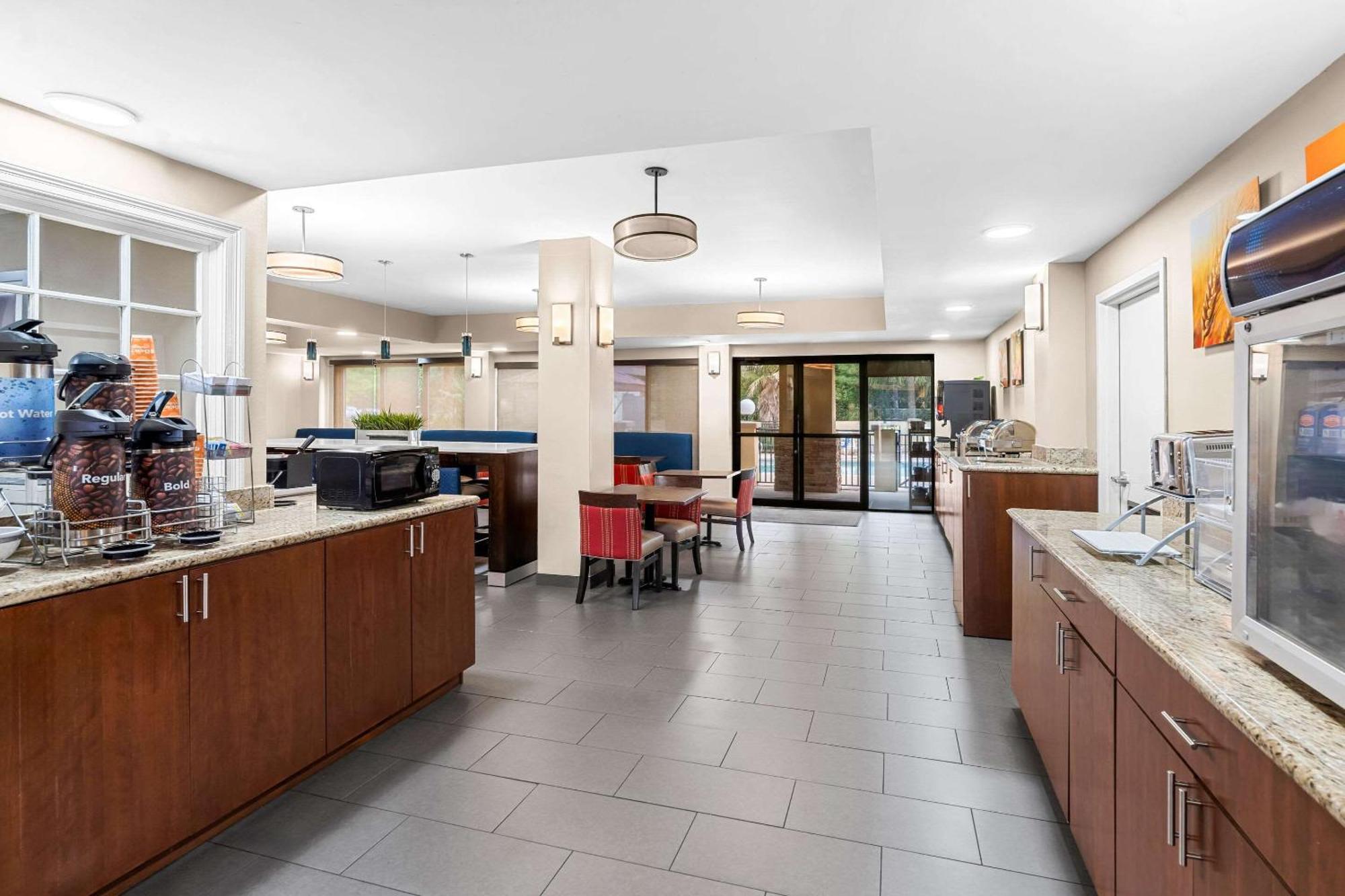Comfort Suites Mobile East Bay Daphne Esterno foto